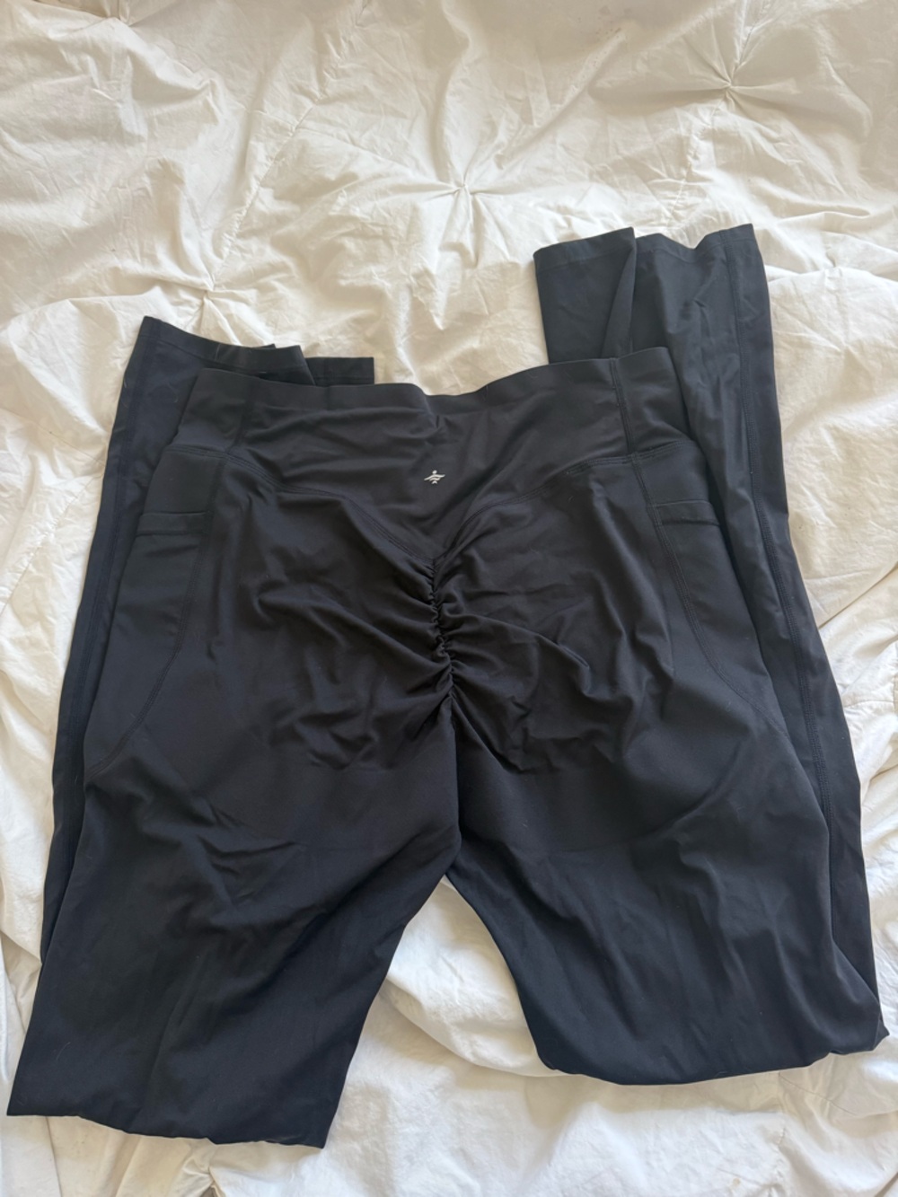 HALARA Black High-Waist Leggings with butt scrunch and butt lift!